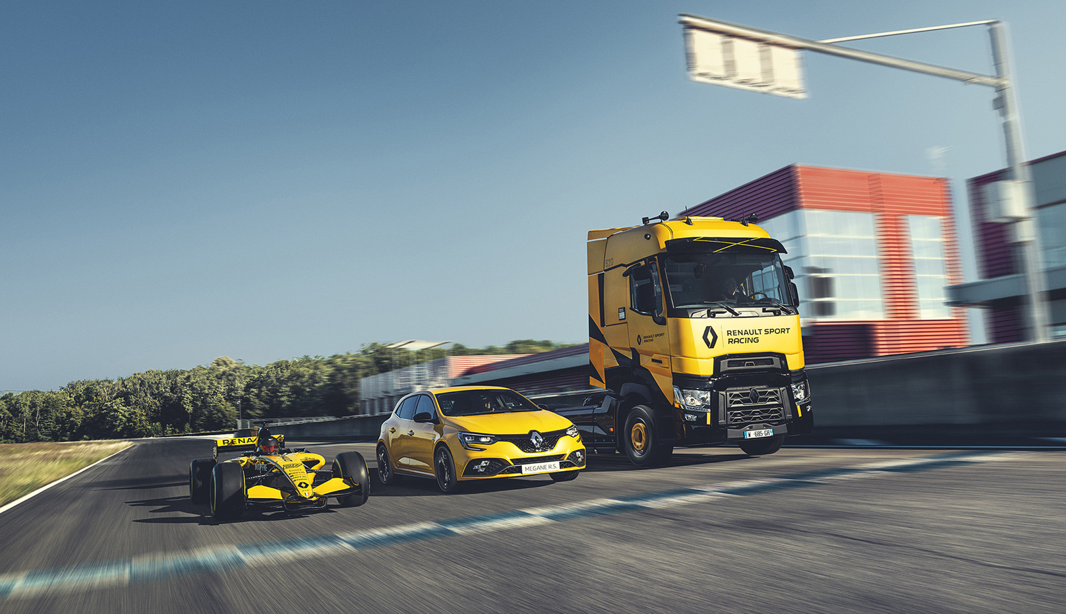 Renault Trucks レーストラックモデル RANGE T HIGH RENAULT SPORT RACING, THE NEW RENAULT TRUCKS